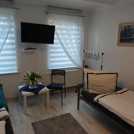 Ferienwohnung Mit Separatem Eingang Und Parkplatz, Ideal Fuer Handwerker Und Geschaeftsreisende Dorf Mecklenburg Eksteriør bilde