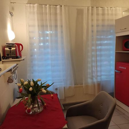 Ferienwohnung Mit Separatem Eingang Und Parkplatz, Ideal Fuer Handwerker Und Geschaeftsreisende Dorf Mecklenburg Eksteriør bilde